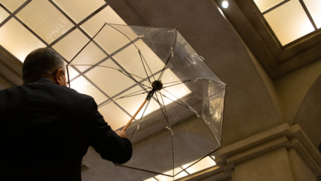 即使007撑也合衬，适合绅士的塑料伞