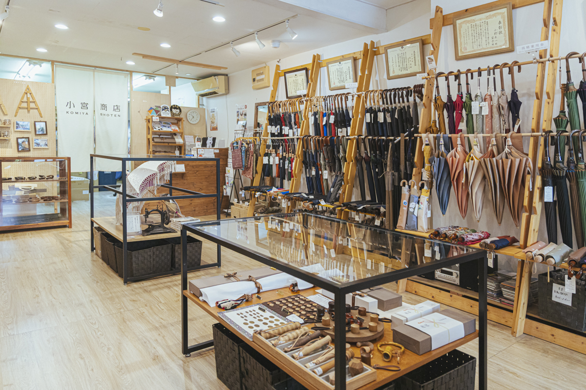 ［年轻的接班人们］发掘“东京洋伞”的魅力与潜力——小宫商店品牌经理的挑战